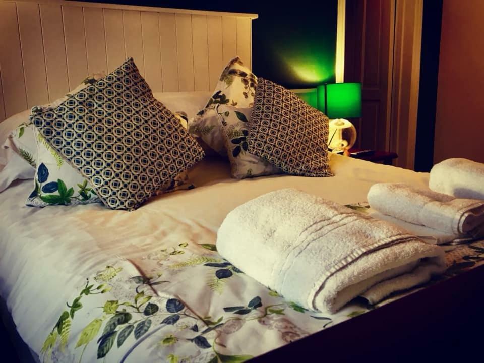 The Highwayman Hotel Кидлингтон Экстерьер фото